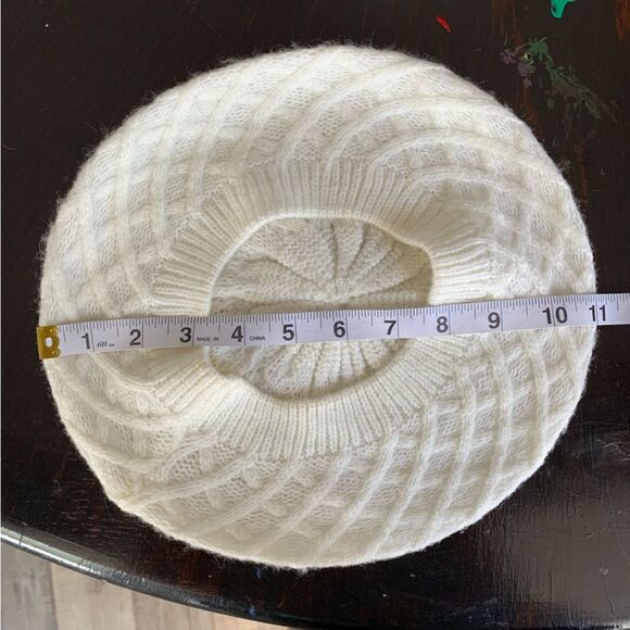 Women’s White Knit Beret with Button Accent –Cozy Parisian Winter Hat coquette - Picture 3 of 5